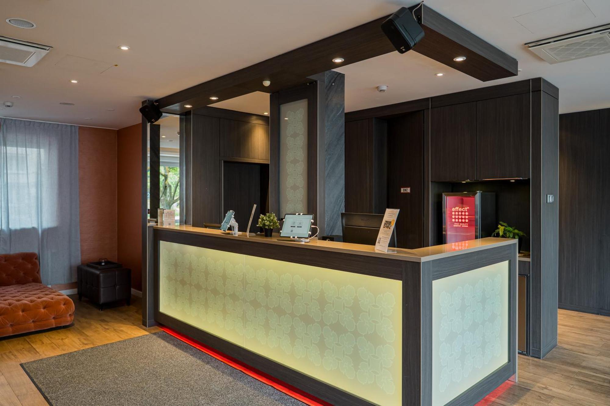 Homaris West Side (Adults Only) — Photos 3